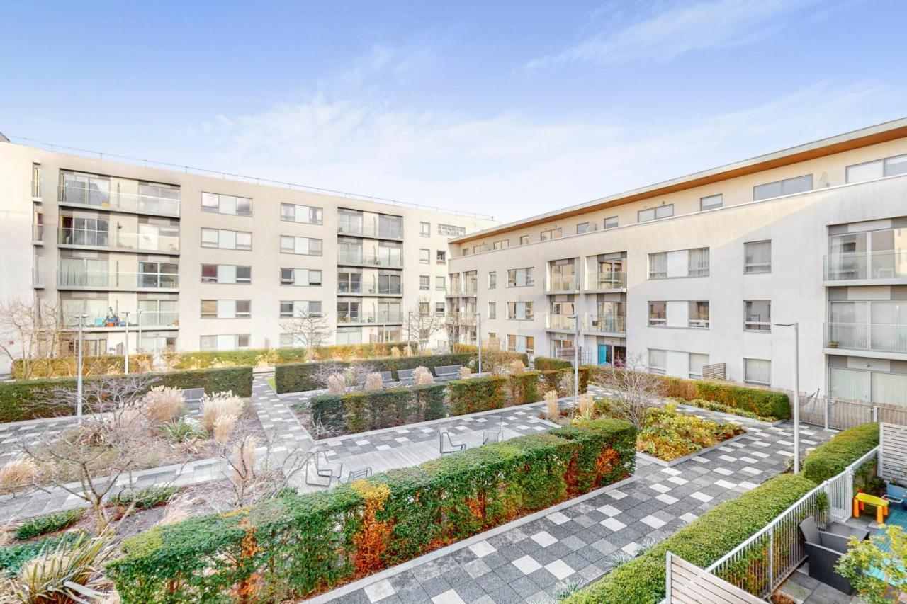 Lovely 1 Bed Apartment In Streatham London Exterior photo